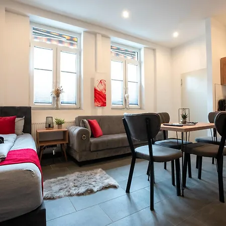 Apartment Serviceroom24 - 1 In Hoch Wlan - Smart-tv - 24-7 Check-in Und Kueche *