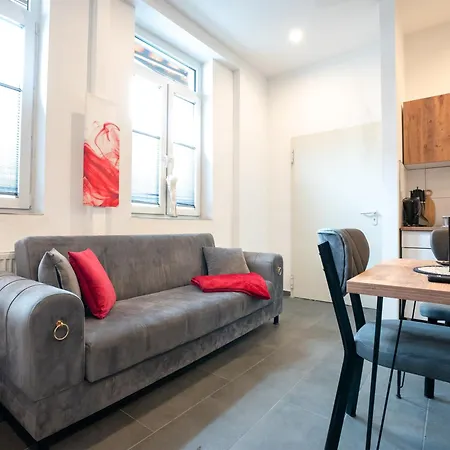 Serviceroom24 - 1 In Hoch Wlan - Smart-tv - 24-7 Check-in Und Kueche