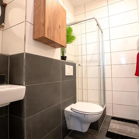 Serviceroom24 - 1 In Hoch Wlan - Smart-tv - 24-7 Check-in Und Kueche Recklinghausen