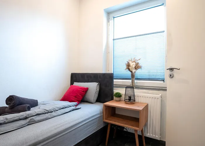 Serviceroom24 - 1 In Hoch Wlan - Smart-tv - 24-7 Check-in Und Kueche Lejlighed