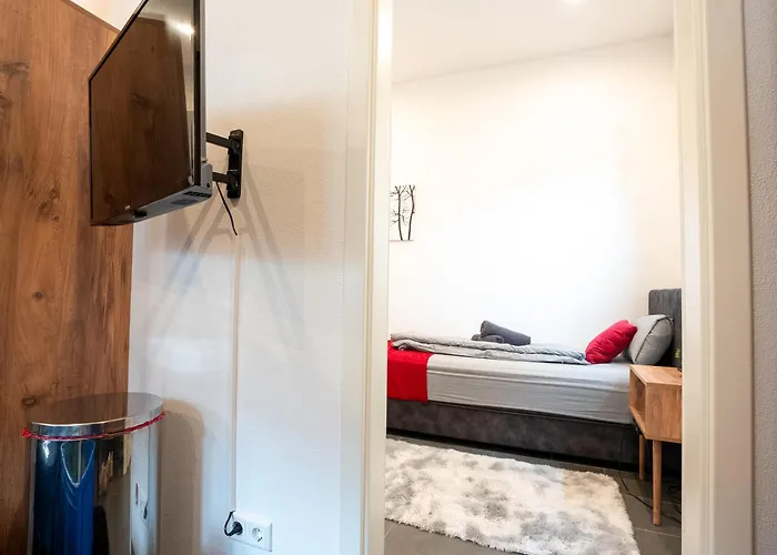 Serviceroom24 - 1 In Hoch Wlan - Smart-tv - 24-7 Check-in Und Kueche Recklinghausen