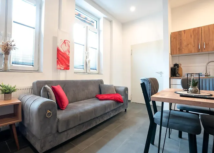 Serviceroom24 - 1 In Hoch Wlan - Smart-tv - 24-7 Check-in Und Kueche